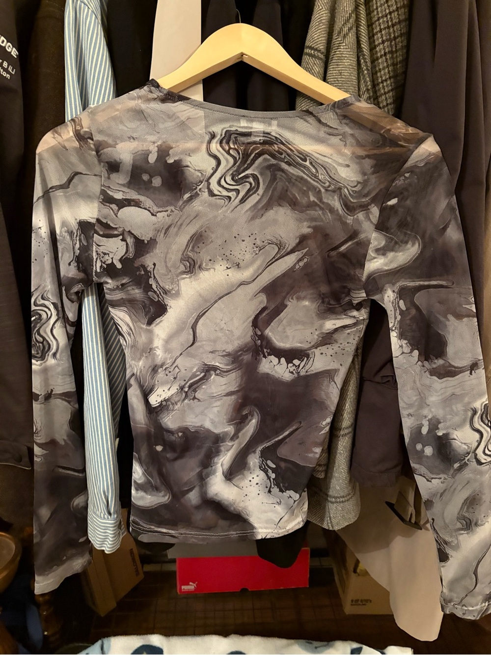 Reitmans Marble-Print Long Sleeve Top - Black & Gray - Picture 2 of 3